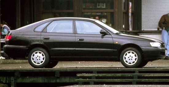 Toyota_carina_e_hatchback_5_door_1992_original